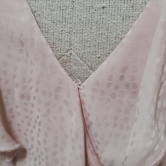 Show Me Your MuMu Brewster Ruffle Surplice Blouse Pink Speckle Dots XS - Picture 4 of 9